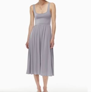 Aritzia Wilfred Market Midi Lavender Midi Dress with Pockets